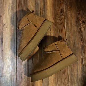 Platform Short Fur Boot